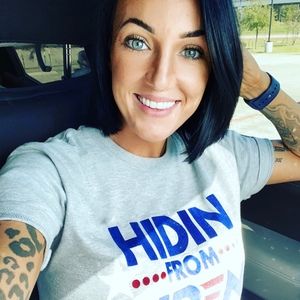 Meet your Posher, Leah